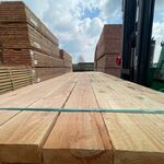 Ca. 38x Douglas Balken Fijnbezaagd, 50x150mm, lengte 400cm